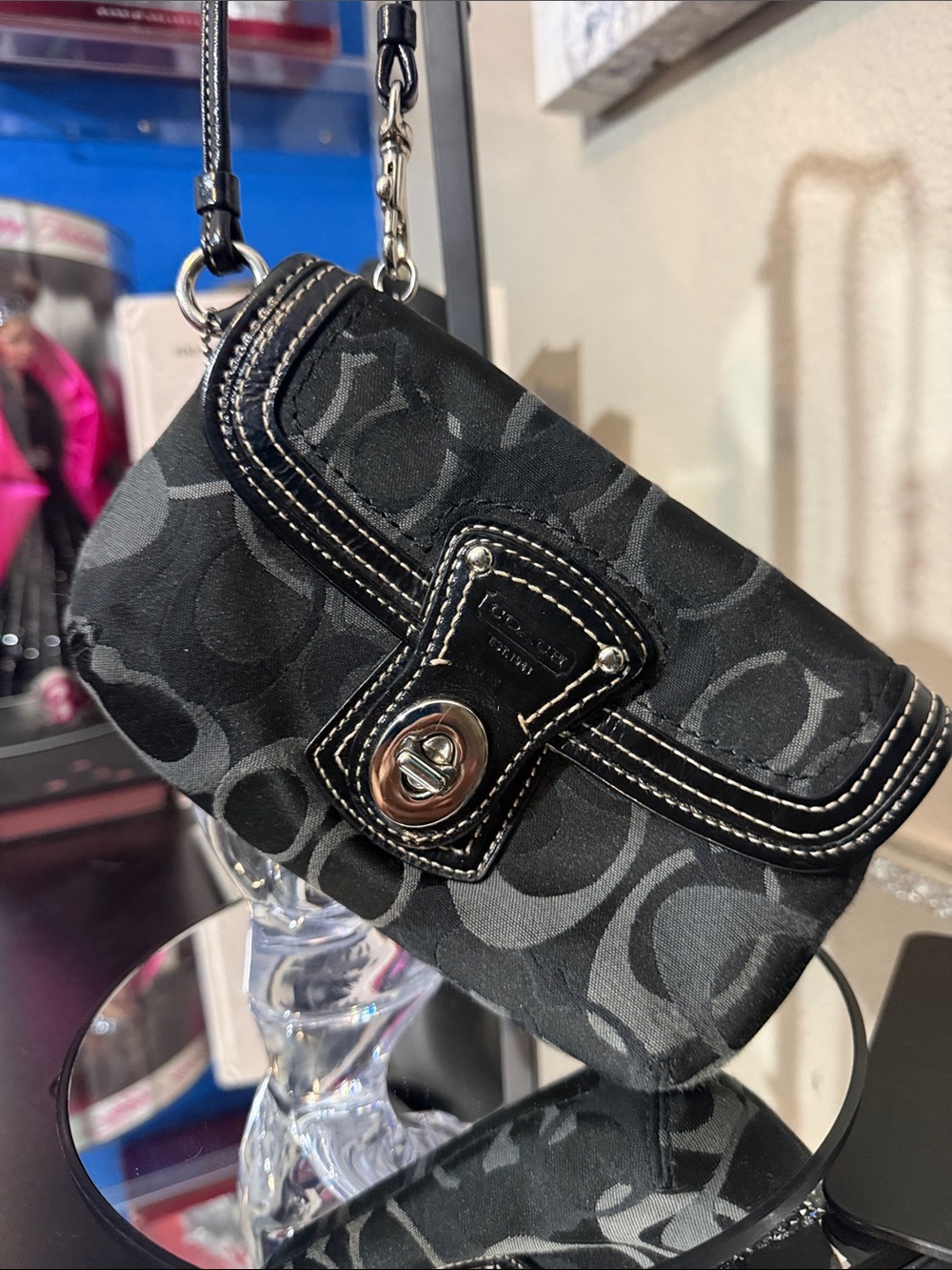 Coach Black Signature Turnlock Wristlet with Contrast Stitching